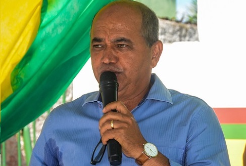 Ex-prefeito Silvio Ramário deseja um Feliz Ano Novo aos caravelenses