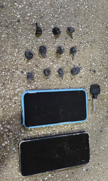 Polícia Militar apreende adolescente por envolvimento com tráfico de drogas em Teixeira de Freitas