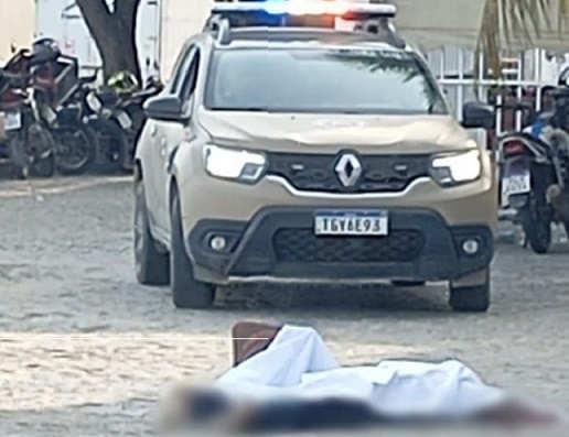 Homem é morto a tiros e espancado em Eunápolis