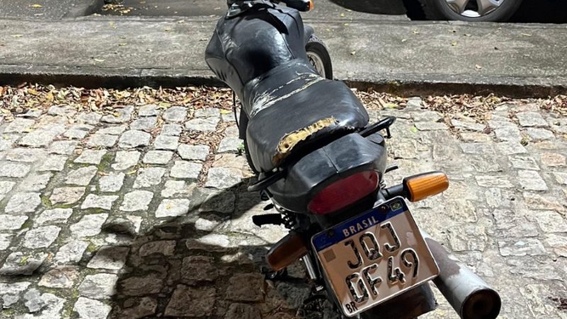Polícia Militar recupera motocicleta com restrição de furto/roubo em Teixeira de Freitas