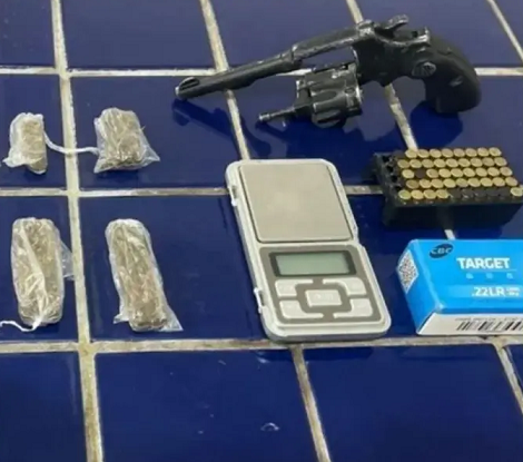 Rondesp Sudoeste prende homem armado em Brumado