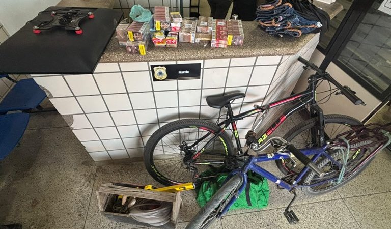 Polícia Militar recupera produtos furtados e conduz três suspeitos à delegacia em Teixeira de Freitas